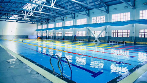 恒温泳池冬天一要提前开启